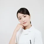 悩む看護師