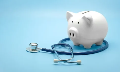 貯金箱と聴診器